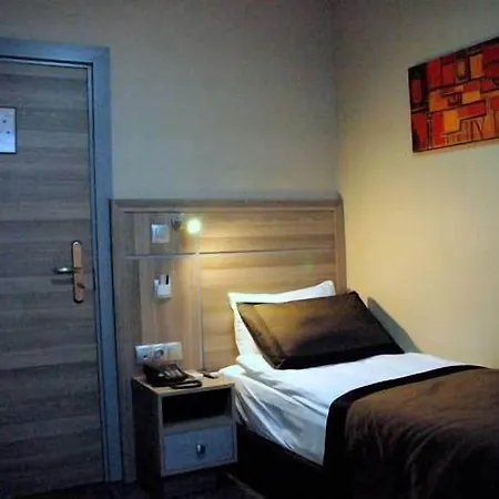 Sinem & Old Hotel 3*