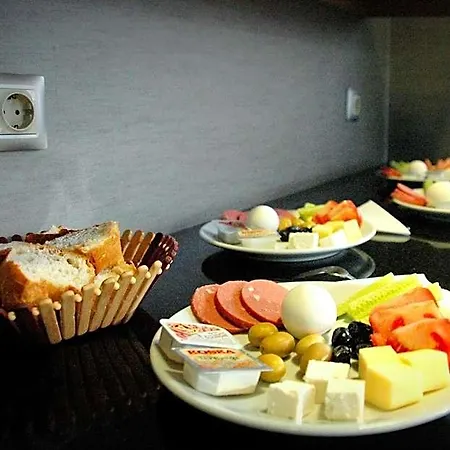 Sinem & Old Hotel 3*