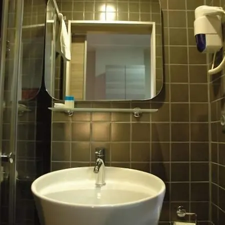 Sinem & Old 酒店 3*